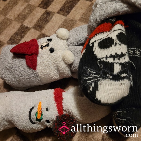 WEEK WEAR Fuzzy Xmas Socks!