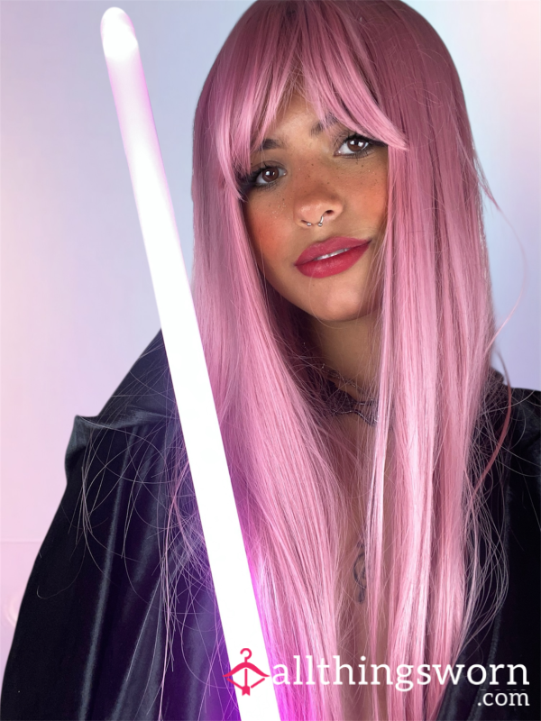 Galactic Temptress – 8 Mins Of Star Wars Cosplay & Seduction 😘✨