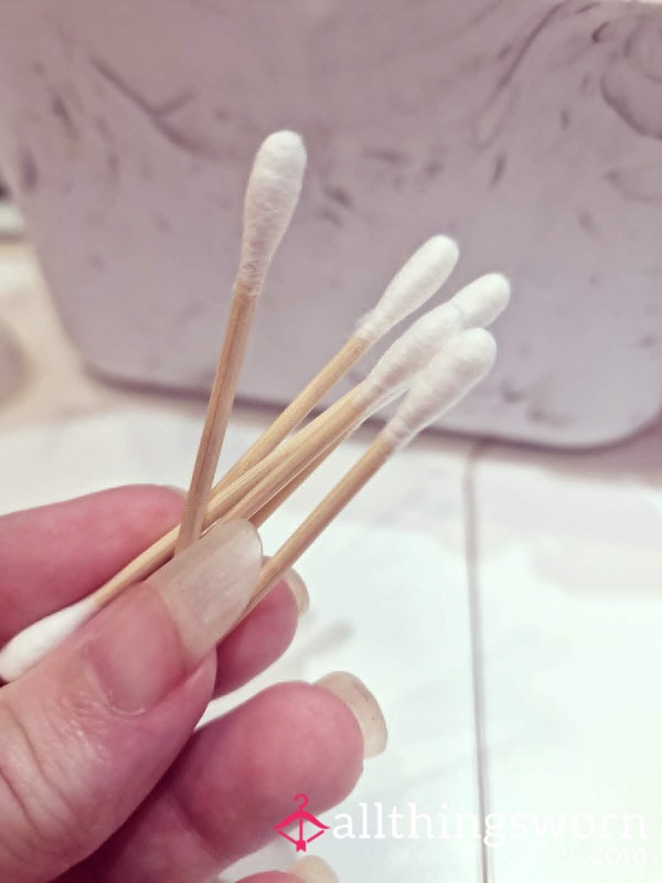 Gamer Girl's Used Earbuds 🎧