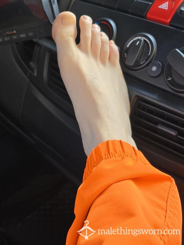 Gaz's Feet Pics