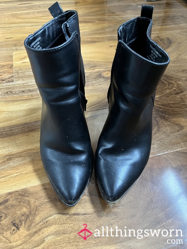 Gently Worn Black Ankle Boots – Curvy MILF Vibes Await 😏