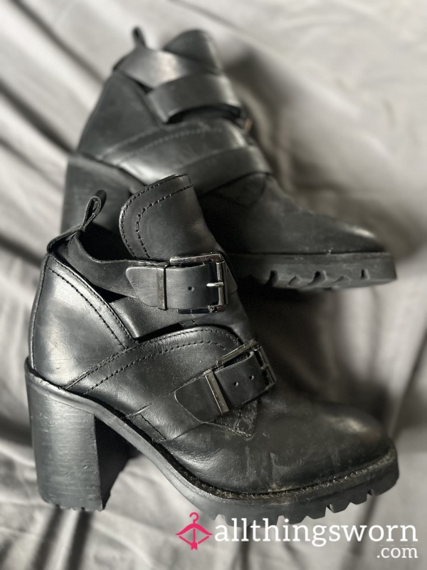 Genuine Leather Ankle Boots With Buckles