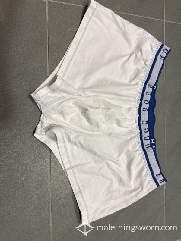 Getragene Hugo Boss Unterhose – Verschwitzt & Unten Durch (Größe XL) Worn Hugo Boss Briefs – Sweaty, Raw & Ripped (Size XL)
