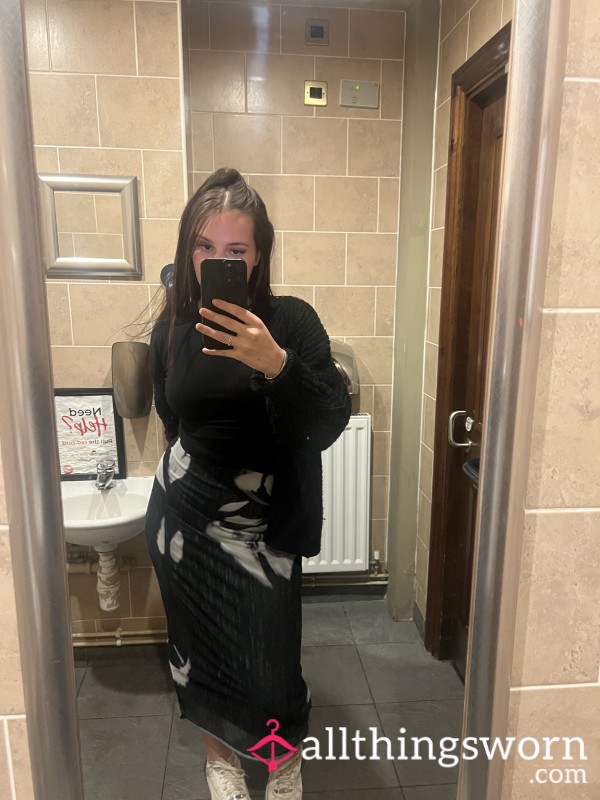 Getting Naughty At Work😈