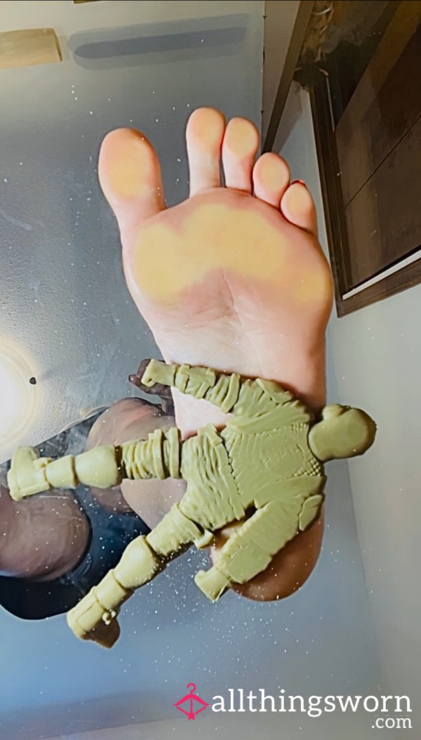 Giant Sole Step On And Crush My Man Gla** View