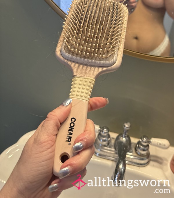 Girl Vs Hairbrush