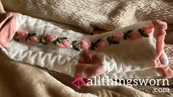 Girly Flower Ankle Socks With Frills