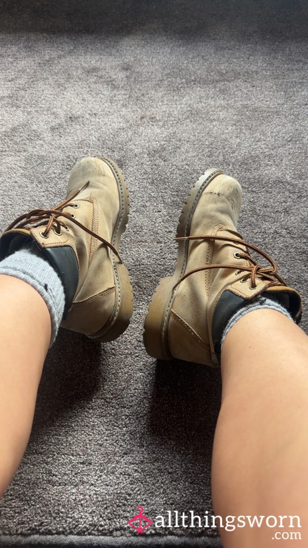 Girly Workers Stinky Socks