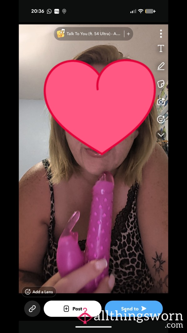 Giving My Di**o A BJ 👅