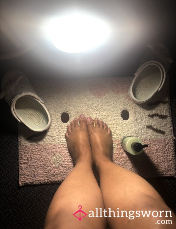 Giving My Feet A Sensual Ma**age