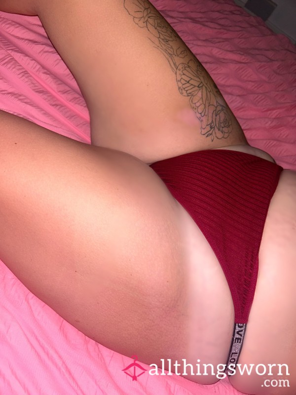 Glittered Rim Worn Thong😜