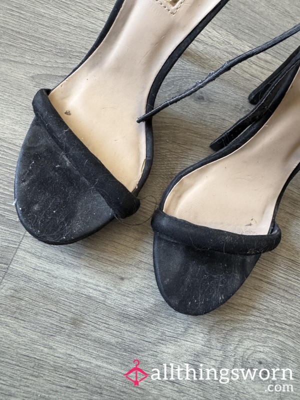 GO TO S**y Black Heel Sandals