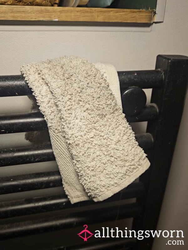 Goddess Cloth, Well Used For A Few Days, Or Wiped Somewhere Spicy 🌶😉