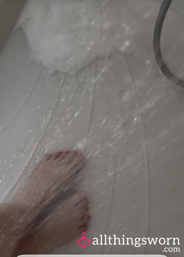 Goddess Feet Showered