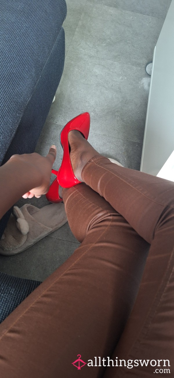 Goddess Footprint For Footslaves