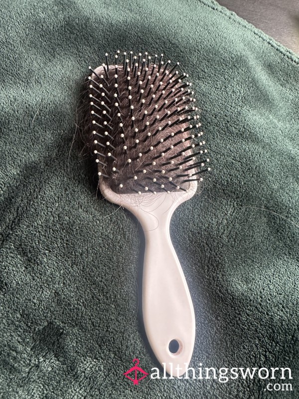 Goddess Hairbrush Hair