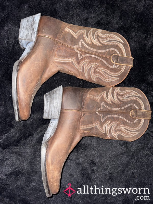 Goddess KJs Cowgirl Boots 👢