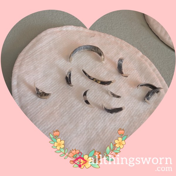 Goddess Nail Clippings 👑💛