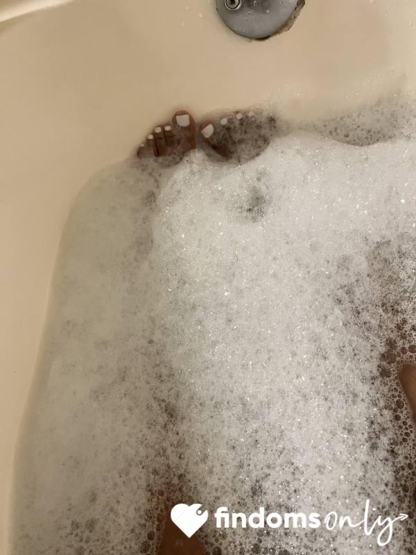 Goddess Of Bubbles