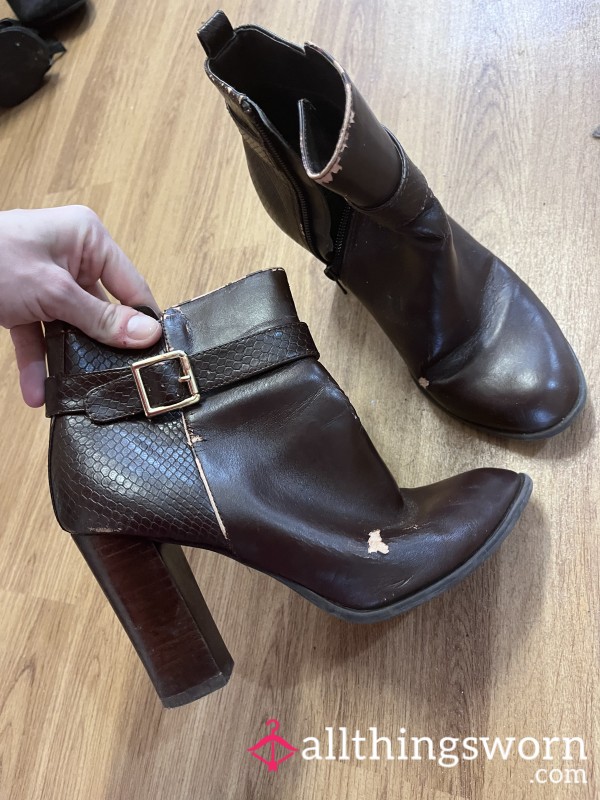 Goddess Old Boots