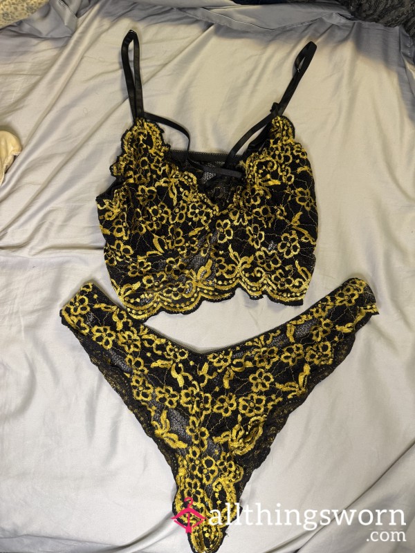Gold 2 Piece Set