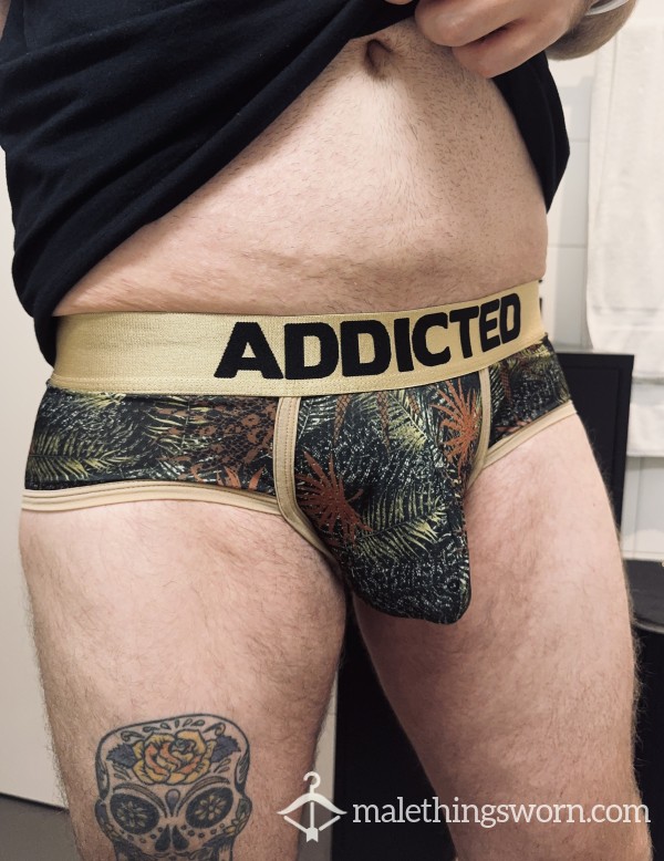 💦 Gold Addicted & Dripping With Filth 💦