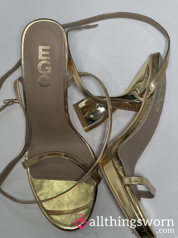 GOLD HEELS
