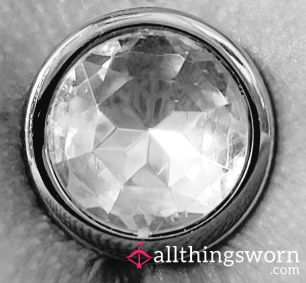 Good Girl Removes Bu*t Plug