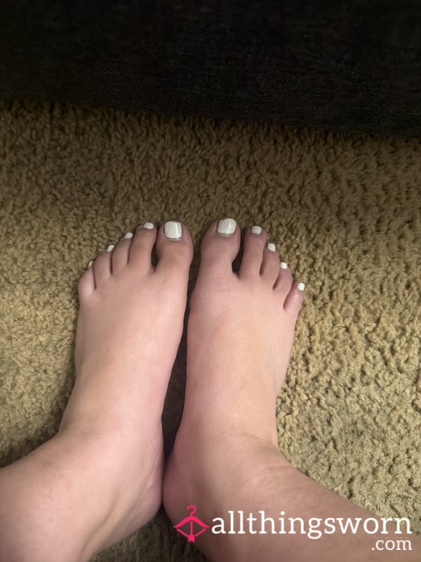 Good Morning S**y Feet!