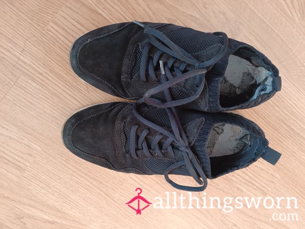 Good Old Dark Blue Sneakers