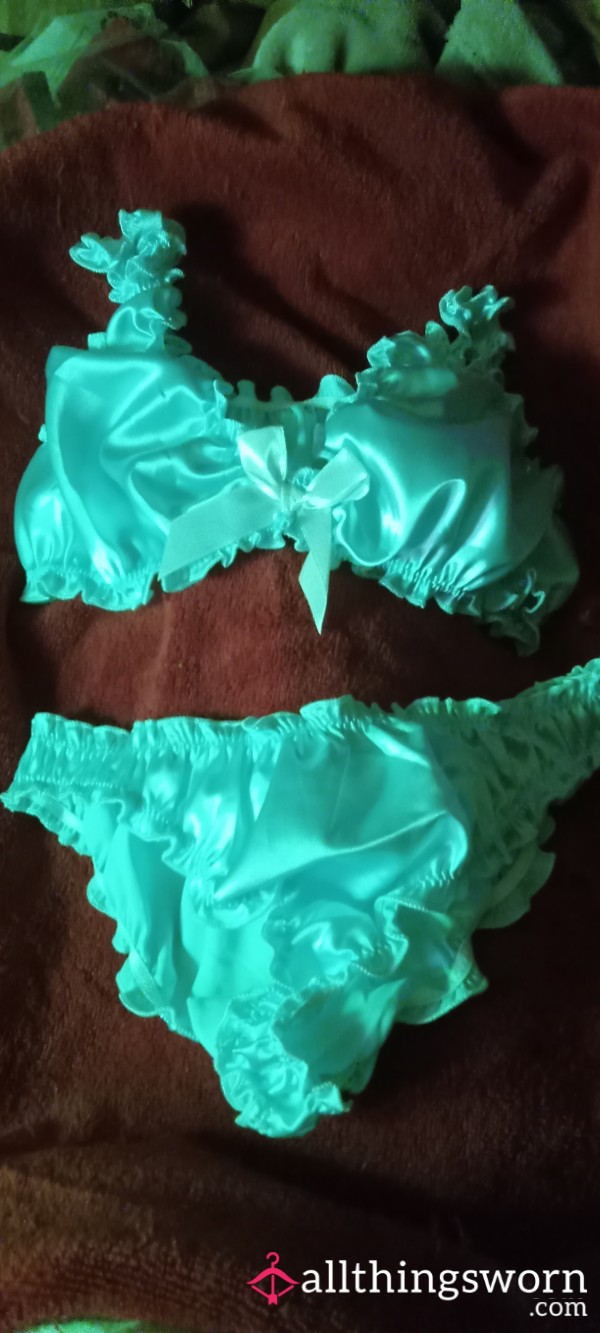 Gorgeous, Blue Satin Bedroom Set.  Also Could Be Used As Bra And Panties. Size Small.