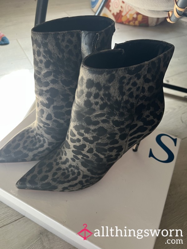 Gorgeous Stiletto Boots