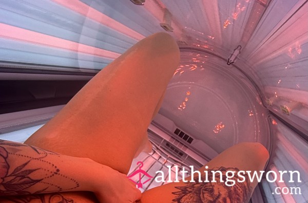 Got A Little Horny While I Tan