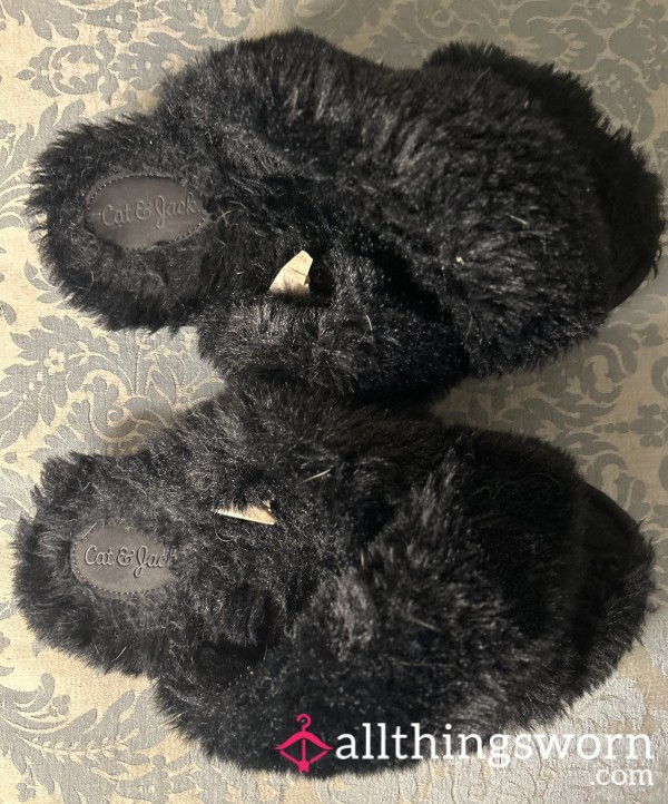 Goth Girl’s Black Fuzzy Slippers 🐈‍⬛ - Absolutely Filthy 😷