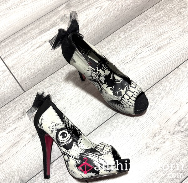🖤 Goth High Heels White And Black Worn Well  👠size 4uk