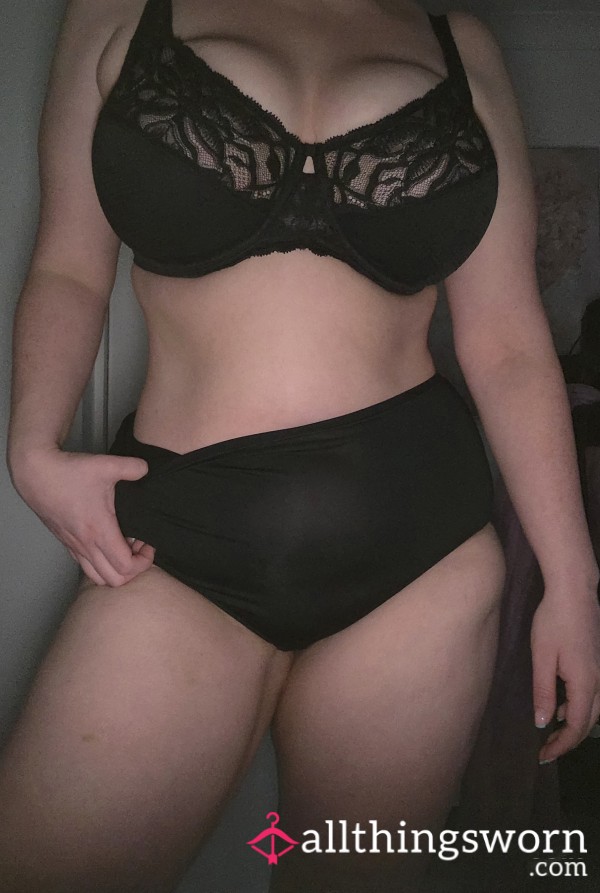 Ovulating In My Granny Style Panties 😋