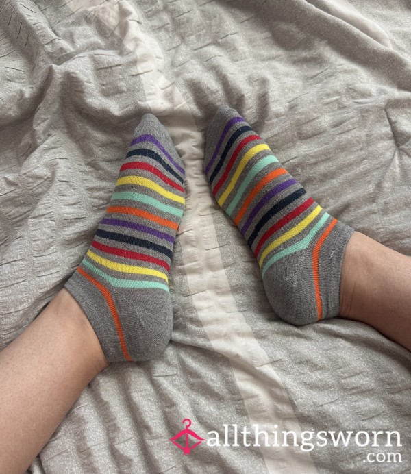 Gray Ankle Socks With Colorful Stripes! 😍 | 4-Day Wear, Shipping Included $30