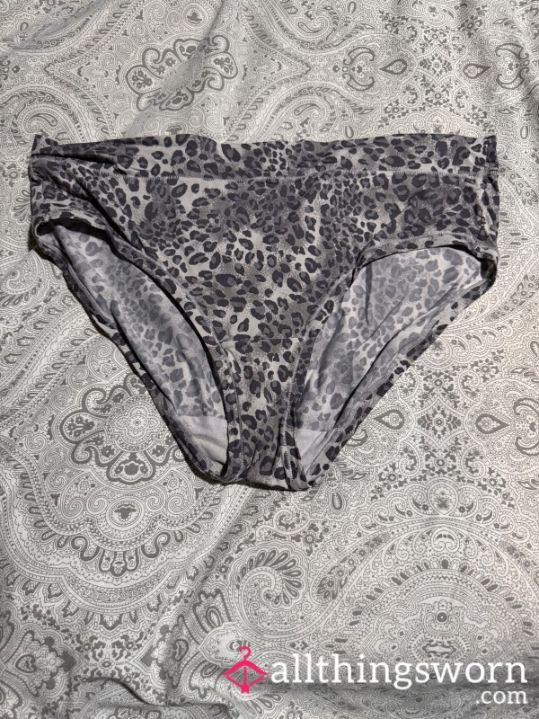 Gray Cheetah Print