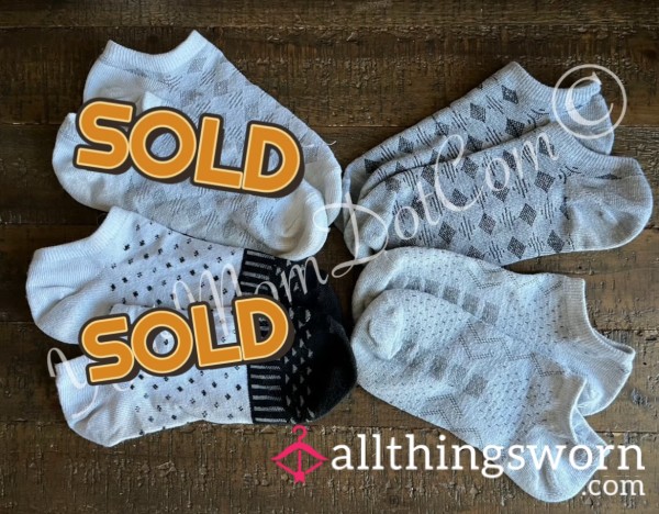🧦 Gray Print A**orted Ankle Socks