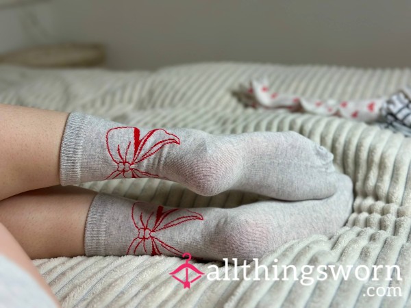 🎀Gray Socks With A Bow🎀
