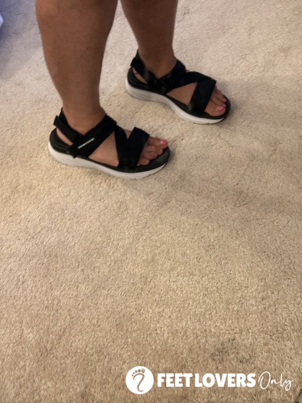 Great Open Toe Sandals For These Hot Hot Days We Are Having
