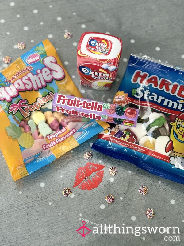 Greedy Girl Chews Her Candy Nice & Slow 💋