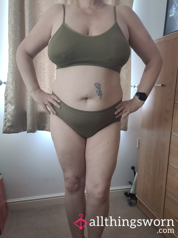 Green Bra And Knickers