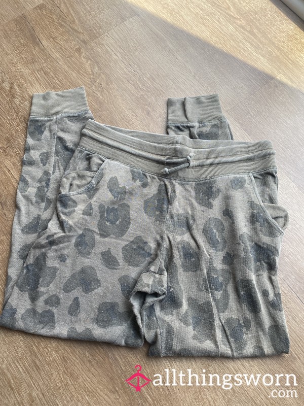 Green Camo Sweatpants