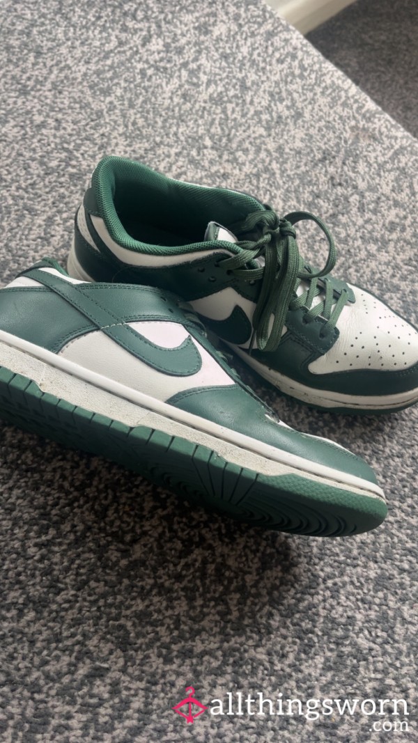 Green Dunks💚