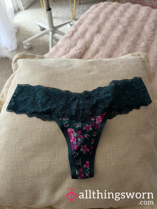 💚 Green Flor*l Victorias Secret Gym Thong 💚 SALE $15
