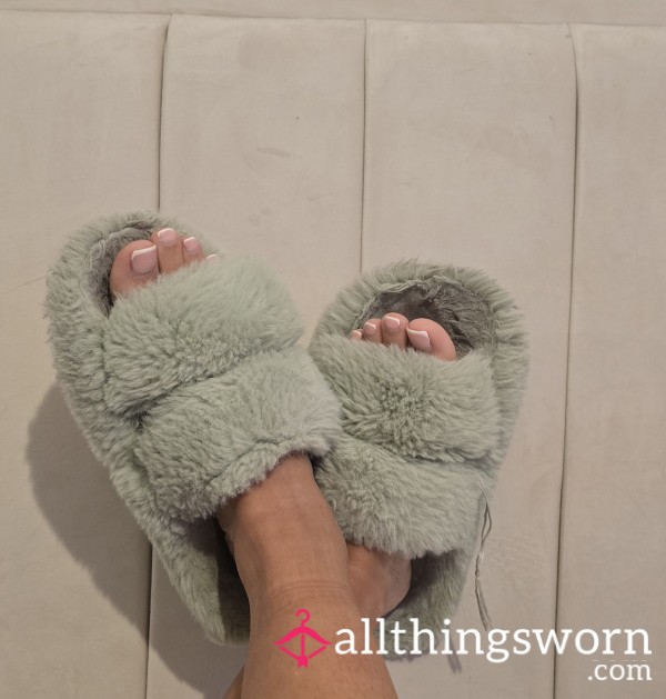 Green Fluffy Slippers