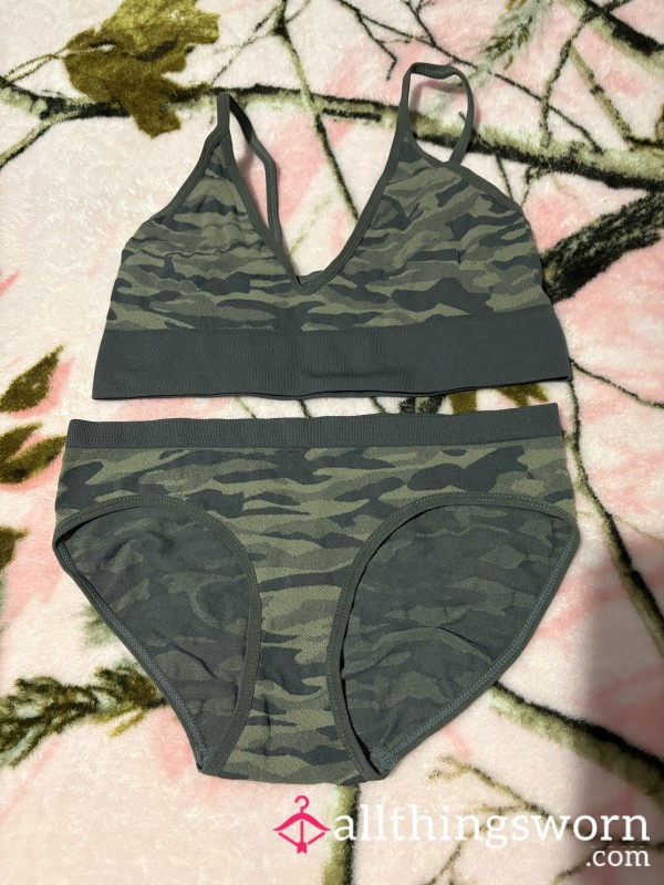 Green Khaki Camo Army Colours Camouflage Knicker An Crop Top Bra Set Worn As A Size 6 Petite Blonde Cold Nips