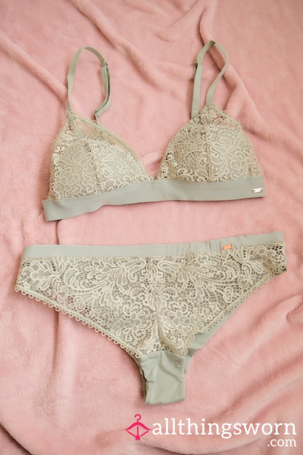 Green Lace Bra And Panties Set - 48hr Wear 💚