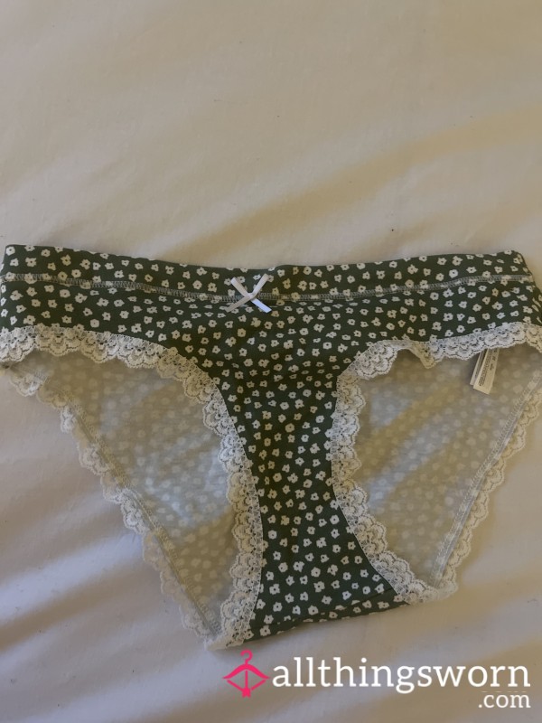 Green Lace Trim Flor*l Panties